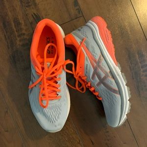 Women’s ASICS/Like New!/GT 1000 Flyte Foam
